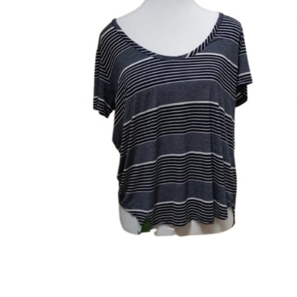 Aritzia Talula dark blue and off white stripped lightweight shirt Small - Picture 2 of 12
